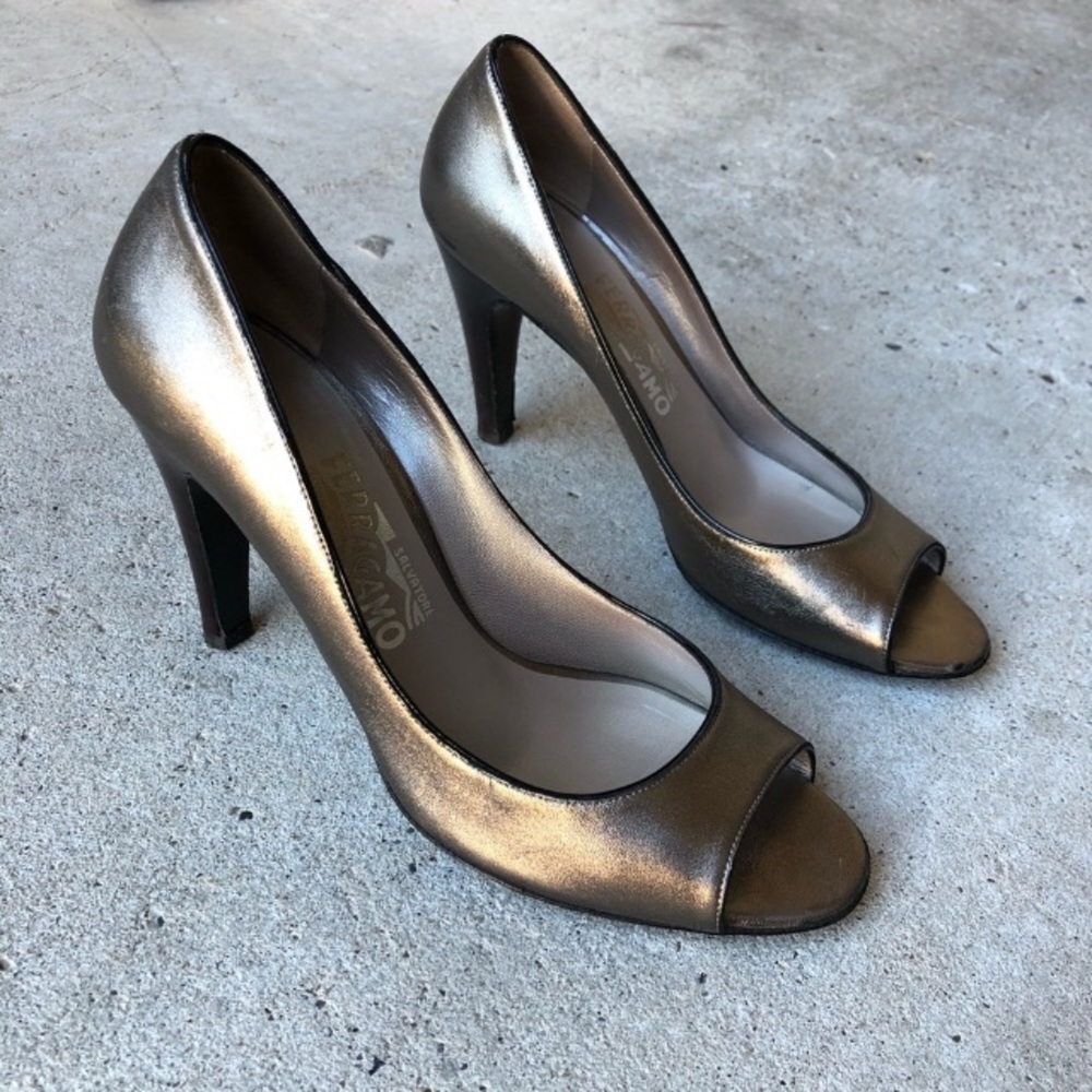 Salvatore Ferragamo Grey Metallic Peep Toe Heels 9